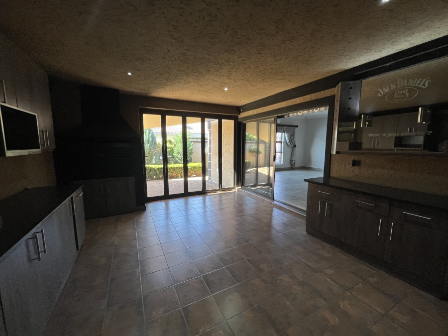 3 Bedroom Property for Sale in Baillie Park North West
